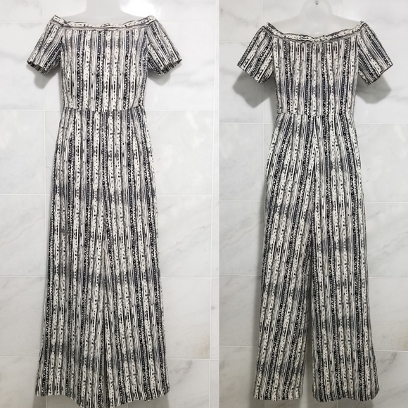 Cato Pants - Cato Wide Leg Off shoulder Romper sz 2